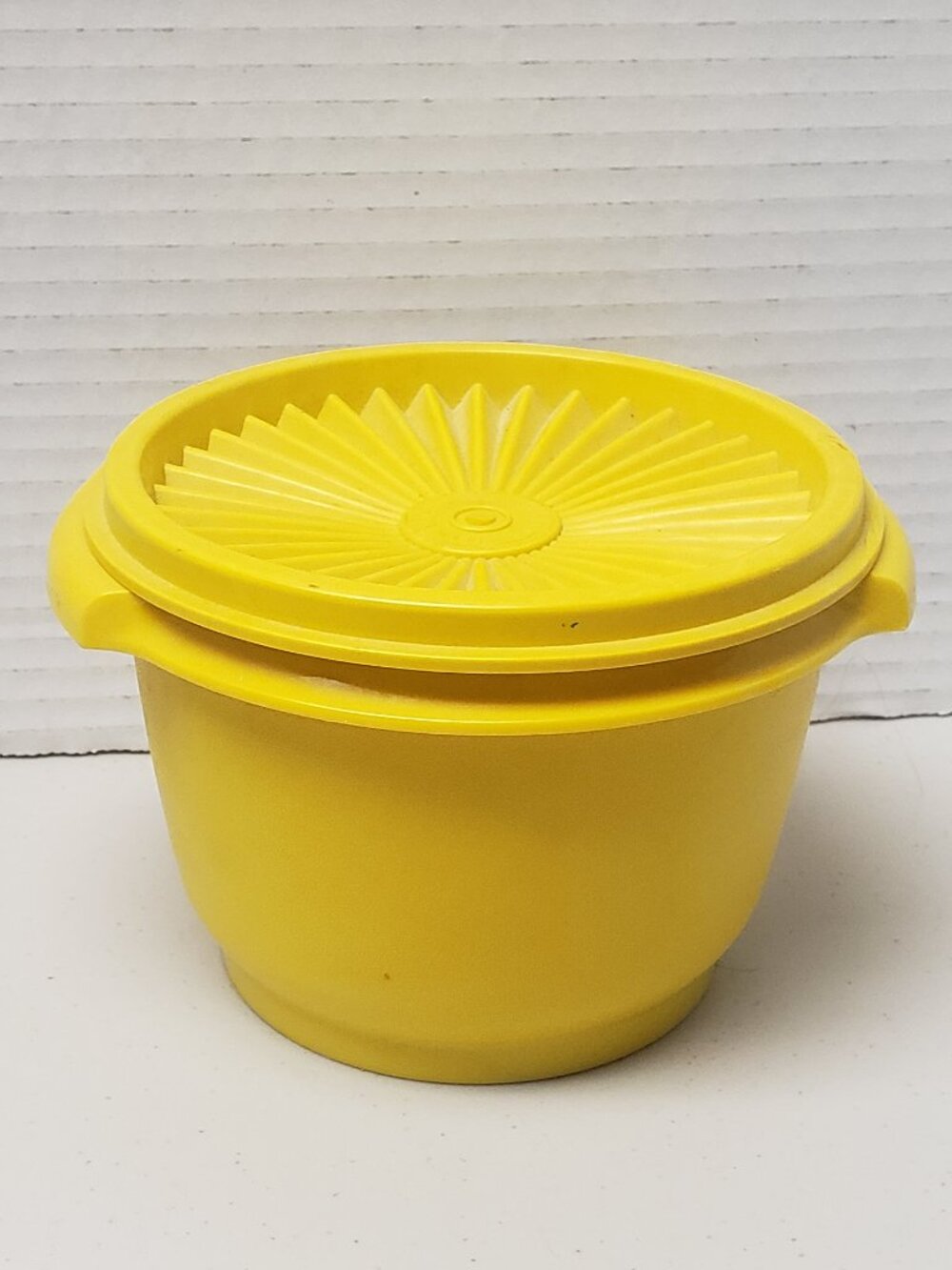 Vintage Tupperware Servalier Bowl With Lid